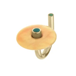 Artystyczny pierścionek bursztynem w kolorze miodowym z kolekcji Baltica