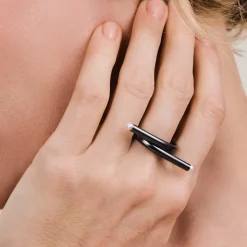 Artystyczny pierścionek z kolekcji Parer