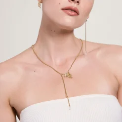 Asymetryczny, krótki naszyjnik z kryształem z kolekcji Thuja