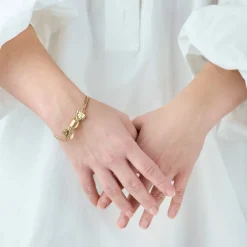 Bransoletka na łańcuszku z mosiężnym cukierkiem z kolekcji Love