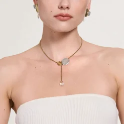 Delikatny naszyjnik z kryształową zawieszką z kolekcji Rundo