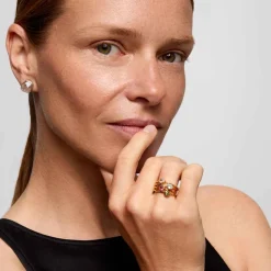 Delikatny pierścionek z zielonym turmalinem z kolekcji Aurora