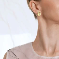 Drobne, nieregularne kolczyki na sztyft z kolekcji Moon