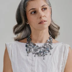 Efektowna kolia ze srebra z kryształami z kolekcji Soda