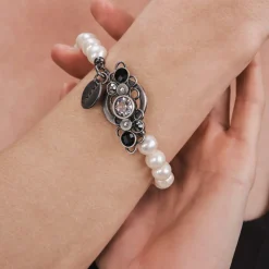 Elegancka bransoletka z perłami i kryształami z kolekcji Soda
