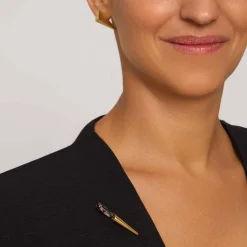 Geometryczny pin z różowym nakrapianym jadeitem z kolekcji Guatemala