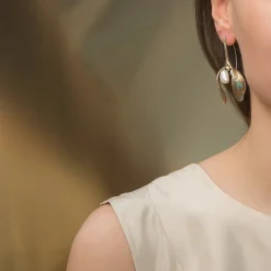 Kolczyki z rozłożystą jemiołą i perłami z kolekcji Bery