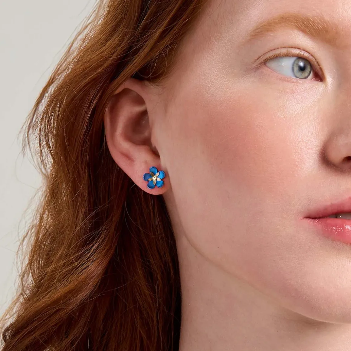 Kolczyki niezapominajki z kolekcji Plantis