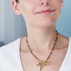 Krótki naszyjnik z bursztynem z kolekcji Baltica