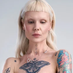 Krótki srebrny naszyjnik z zawieszkami z kolekcji New Stone