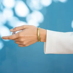 Pozłacana, klasyczna, sztywna bransoletka z kolekcji Body