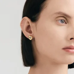 Pozłacane kolczyki na sztyft z meteorytem z kolekcji Meteoros