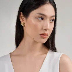 Pozłacane kolczyki róże z kolekcji Kembali