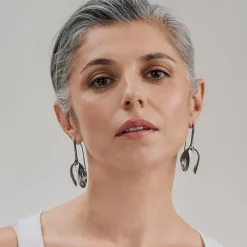 Srebrne kolczyki z jemiołą i perłami z kolekcji Bery