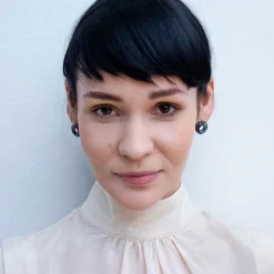 Srebrne kolczyki z kryształami z kolekcji Machiny