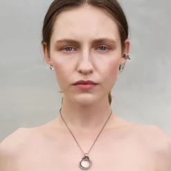 Srebrny, regulowany naszyjnik z dużym kryształem górskim z kolekcji Prato