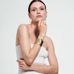 Szeroka nieregularna bransoletka z syntetycznym kamieniem z kolekcji New Stone