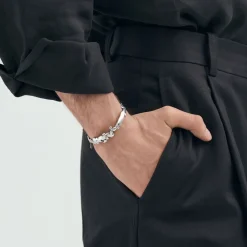 Sztywna, srebrna bransoletka z meteorytem z kolekcji Meteoros