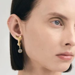 Wiszące, pozłacane kolczyki z meteorytem z kolekcji Meteoros