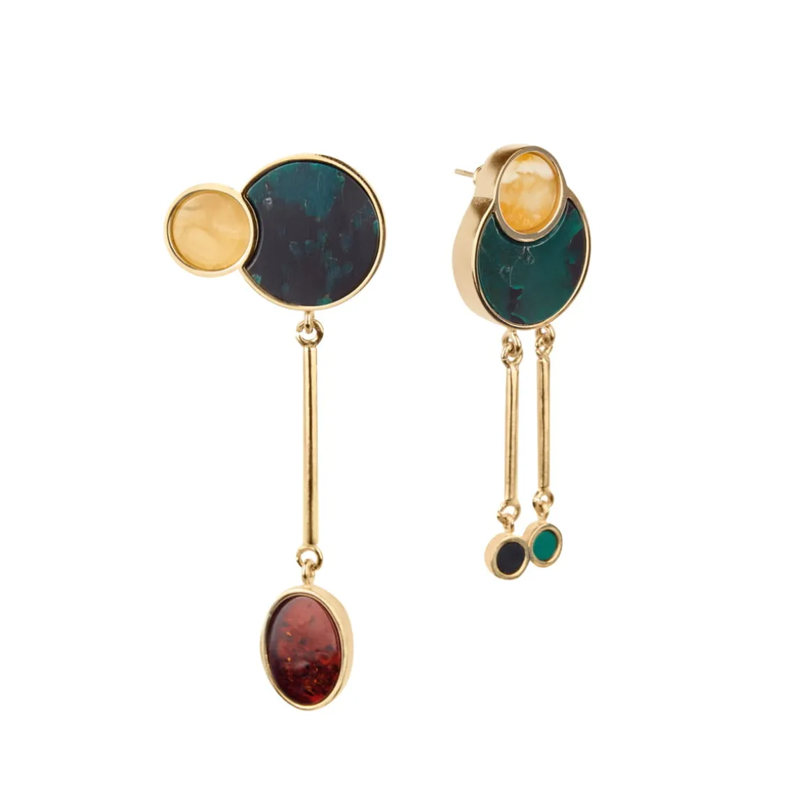 Złote, asymetryczne kolczyki z bursztynem z kolekcji Baltica