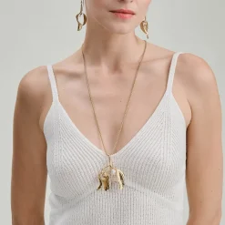 Złoty naszyjnik z jemiołą i perłami z kolekcji Bery