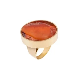 Złoty pierścionek z koniakowym bursztynem z kolekcji Baltica